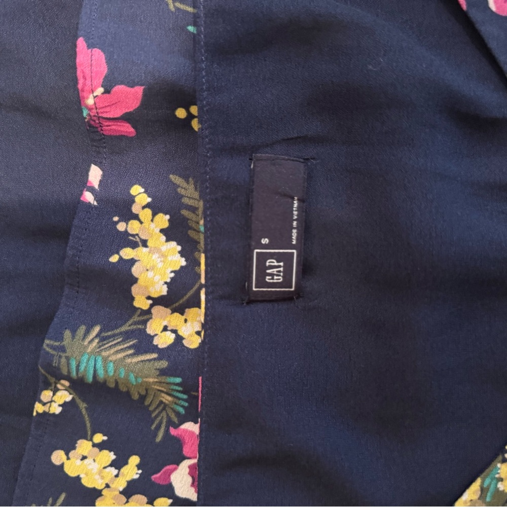 GAP Navy Floral Camisole - Picture 5 of 5
